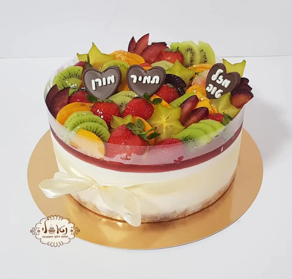 עוגת מוס עם פירות העונה – מוס עם פירות