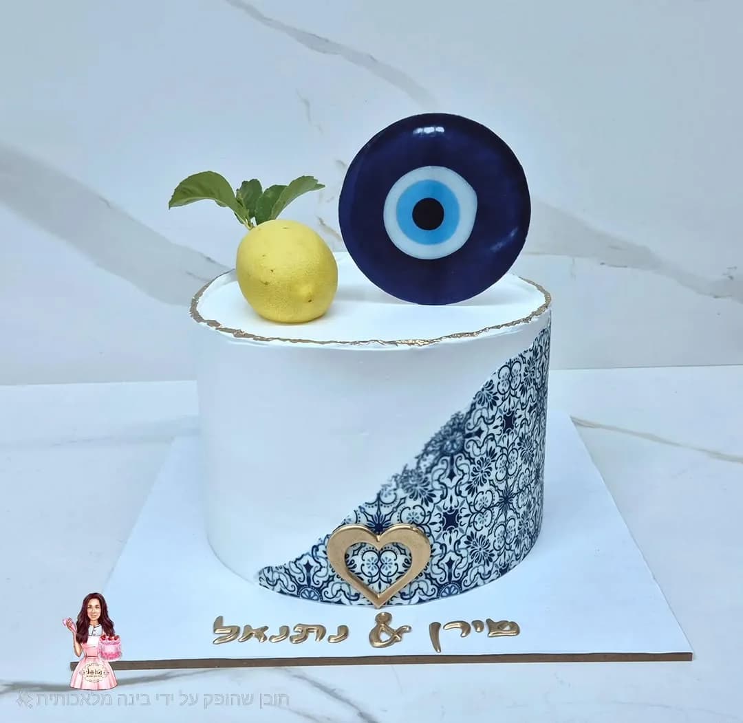 עוגה לבנה עם עין כחולה ולימון